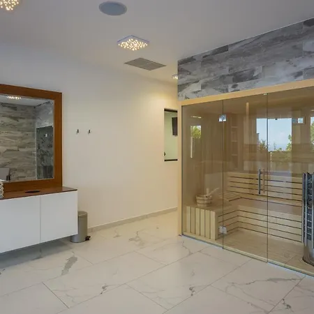 Platinium Villa