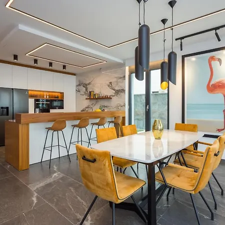Platinium Villa