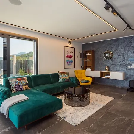 Platinium Villa